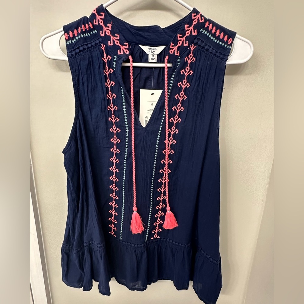 CROWN AND IVY NWT